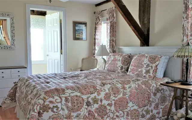 The Elmere House Bed & Breakfast