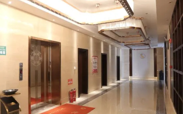 Four Seasons Oxygen Hotel Bomi