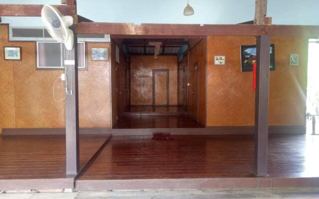 Ta Yai Homestay (ตา ยาย โฮมสเตย์)