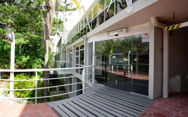 Mirage Hotel Newport
