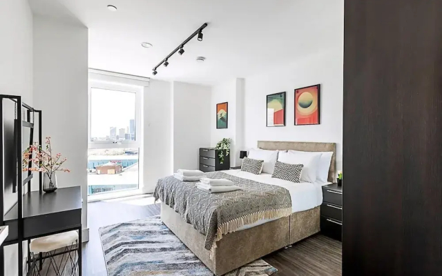 Luxurious West London Apartment