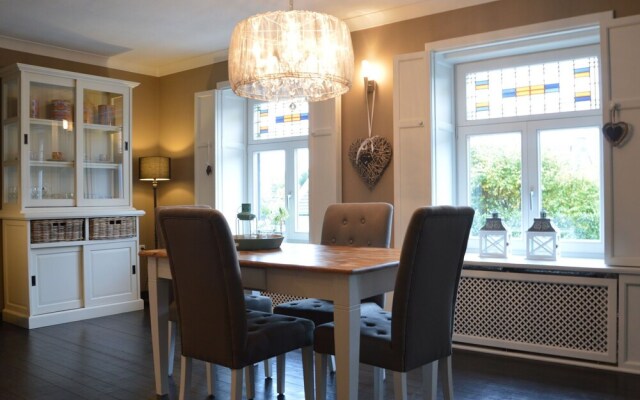 Cozy Apartment in Roasting near Belgian Border