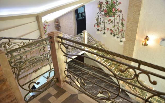 Lux Palace Hotel