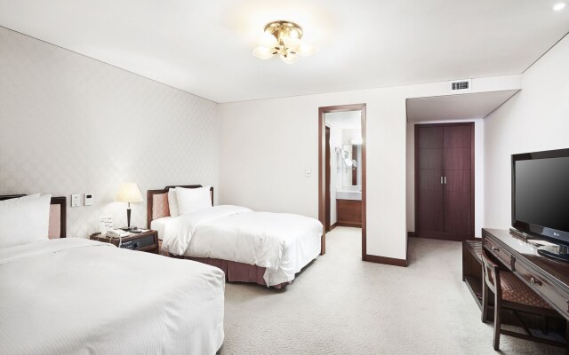 Hotel President