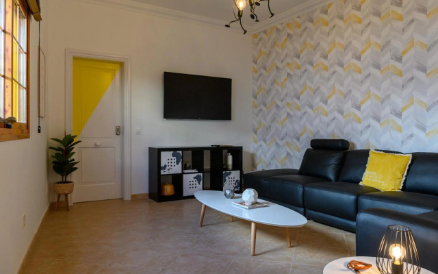 Lantia Rooftop House