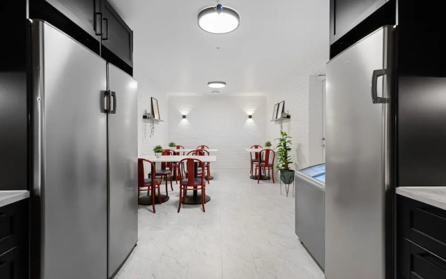 Kallhällsbaden Vandrarhem - Hostel