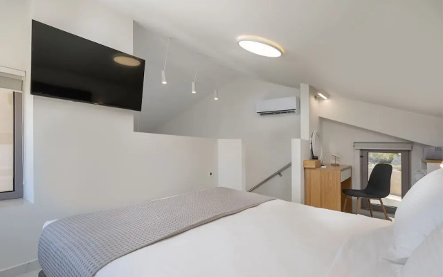 Theo Luxury Villas With Sea View
