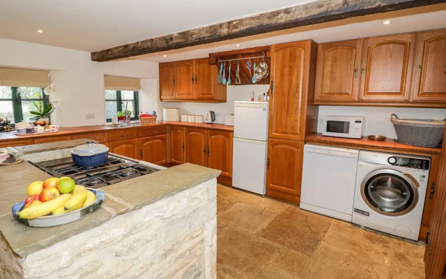 Five Mile House Barn