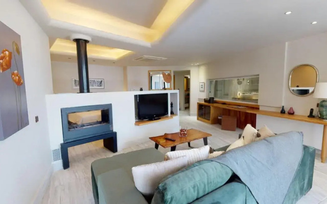 Valeni Boutique Hotel