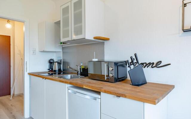 New with a View - Modern Studio