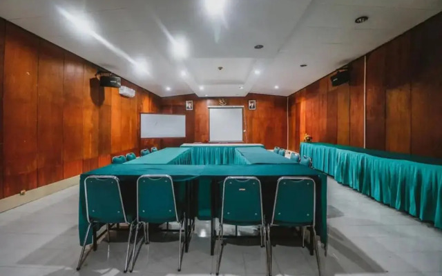 OYO 90114 New Cipayung Asri Hotel
