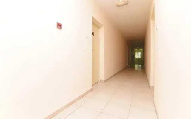 OYO 1202 Royal Plaza Residence -3