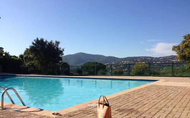 House With 2 Bedrooms in Sainte-maxime, With Wonderful Mountain View,
