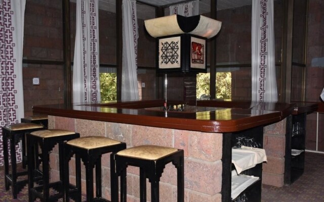 Roha Hotel