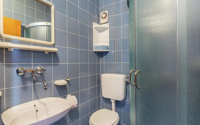 Apartment in Private House With Shared Pool