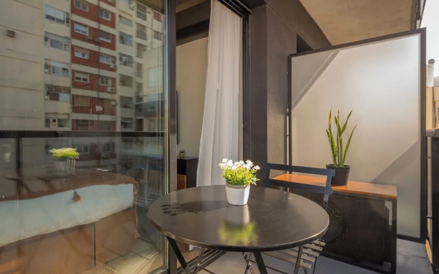 Local Stunning Gem in heart Palermo P6C