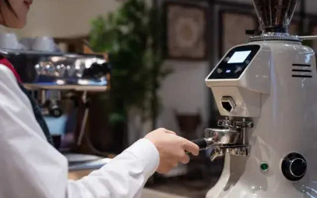 James Joyce Coffetel Hotel (Kunming Railway Station Huancheng South Road Subway Station)
