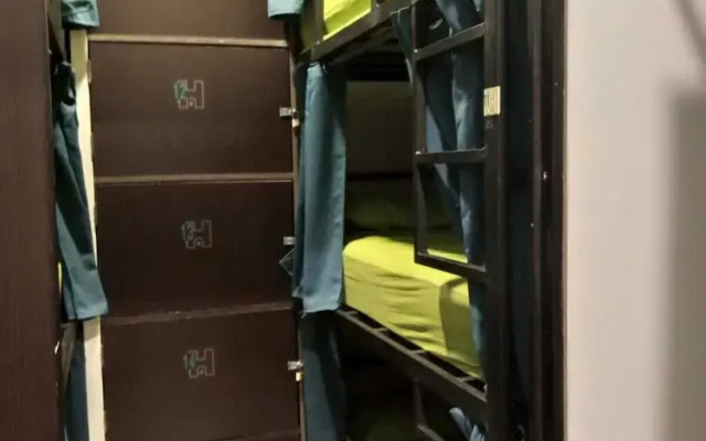 HoM Balderas - Hostel