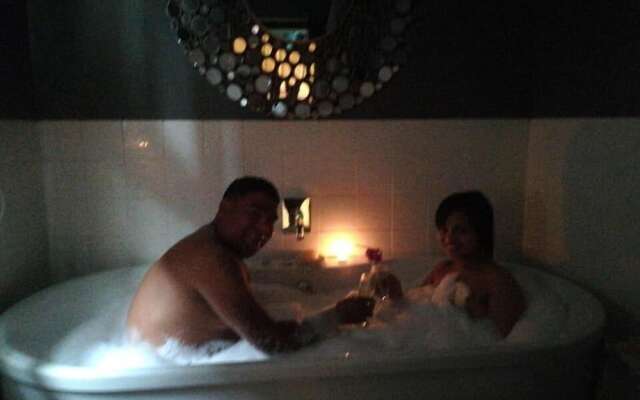 Bellevue Manor Guest House & Wellness Spa Retreat
