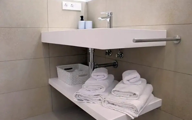 Amano Maison Carrée