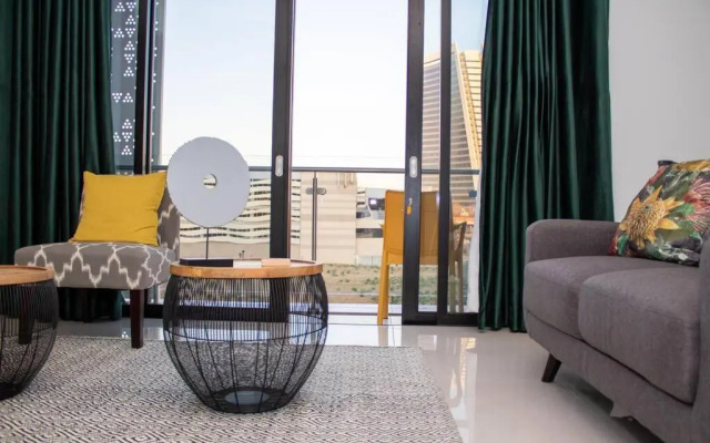 Modern 1 Bedroom Executive Apartment in Waterfall