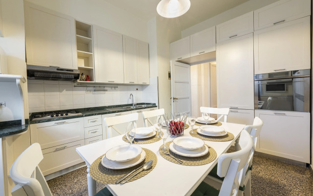 Art and Luxury Apartments