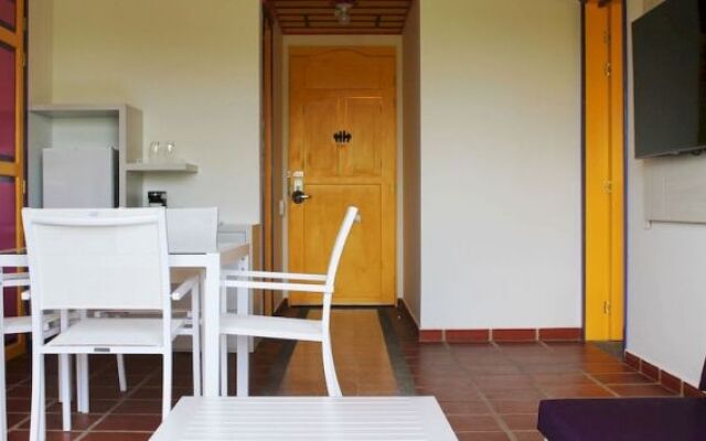 Allure Café Mocawa Hotel By Karisma