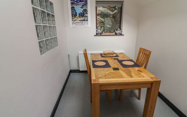 Long Crag Annexe
