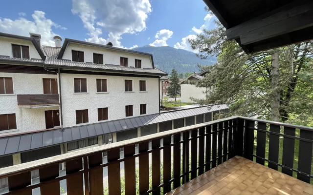 033 Trilocale Carisolo