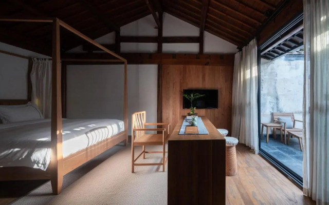 SU House