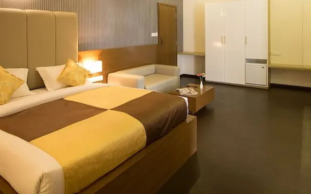 Vinaya Royal Inn