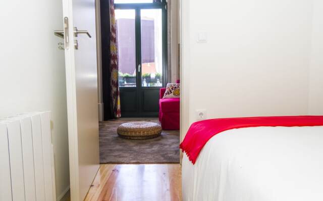 Liiiving in Porto - Bolhão Garden Apartment
