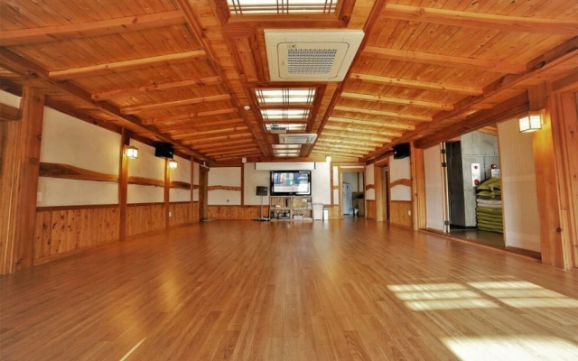 Seogwipo Wemegoong Pension