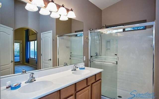 Scenic Spectacular By Signature Vacation Rentals
