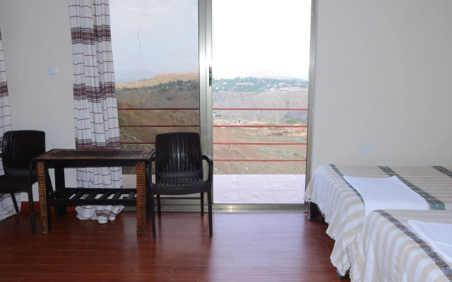 Zan-Seyoum Hotel