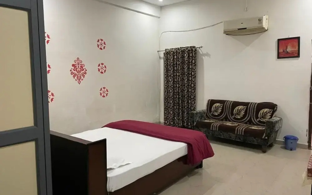 Lord Buddha Guest House