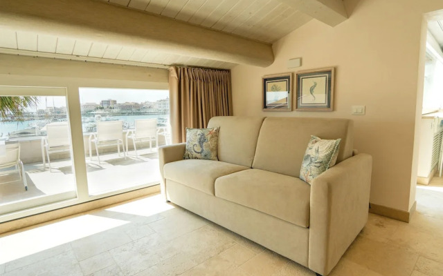 Marina Homes Suite in Syracuse