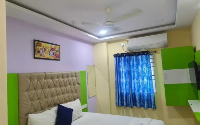 Hotel S L B Grand