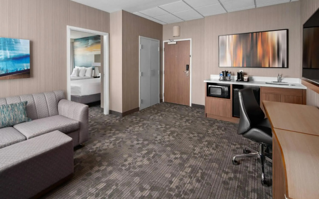 Courtyard by Marriott Edmonton Downtown - фото 4