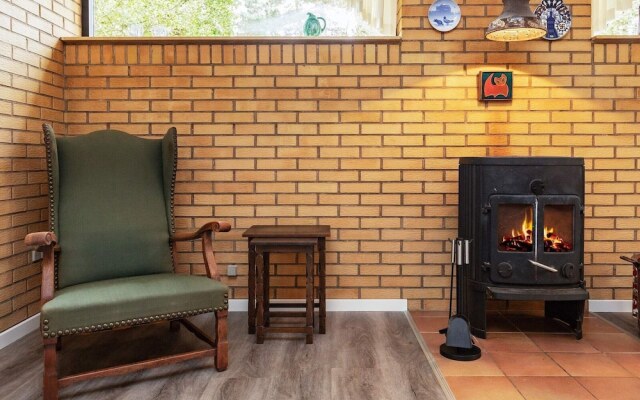 6 Person Holiday Home in Vaeggerlose
