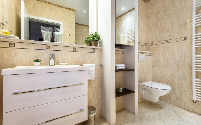 Madison Luxury Apartments