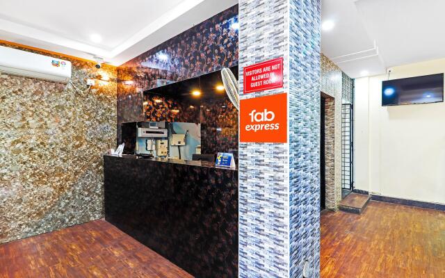 FabExpress Lucky Hotels II