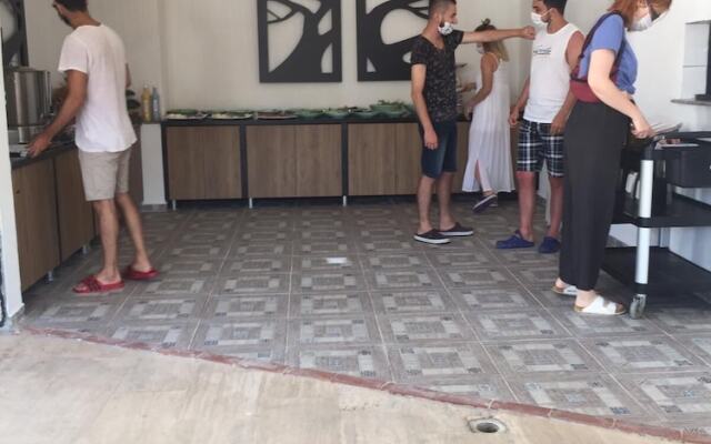 Ates Otel