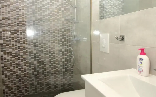 Apartments Dubreta - Superior Two Bedroom Apartment With Balcony
