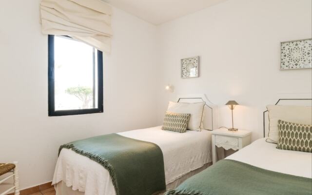 Akivillas Vale do Lobo Sky