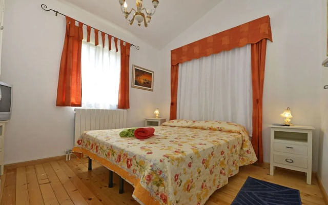 Authentic Holiday Home With Private Pool & Covered Terrace