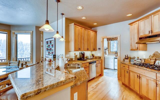 175 Timberlane Cir Home