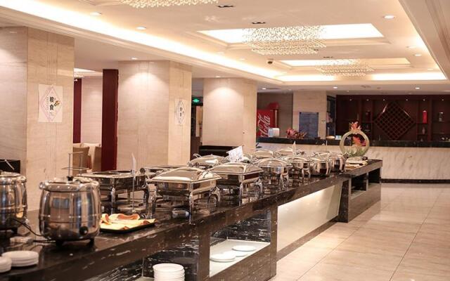 James Joyce Coffetel Nanchang Railway Station Wanguo International