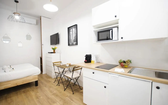 Great studio near the Eiffel Tower