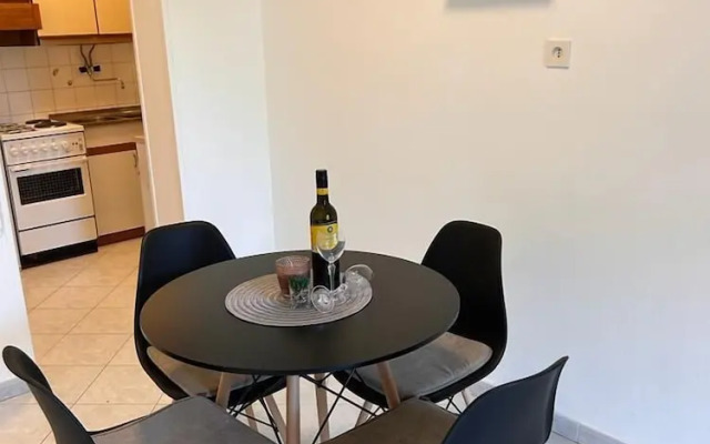 Apartment 650